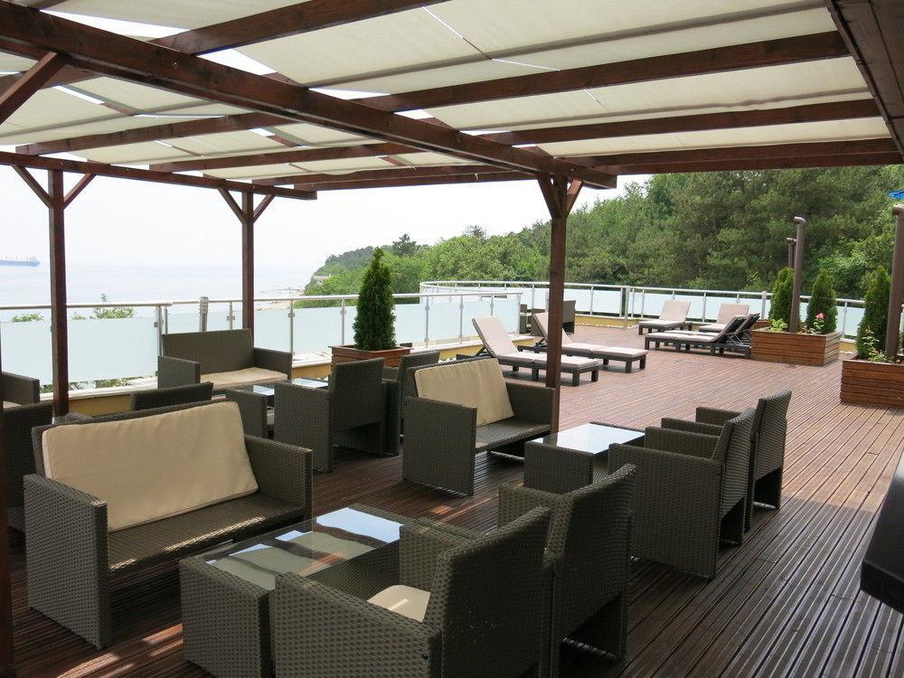 Family Hotel Albizia Beach Βάρνα Εξωτερικό φωτογραφία
