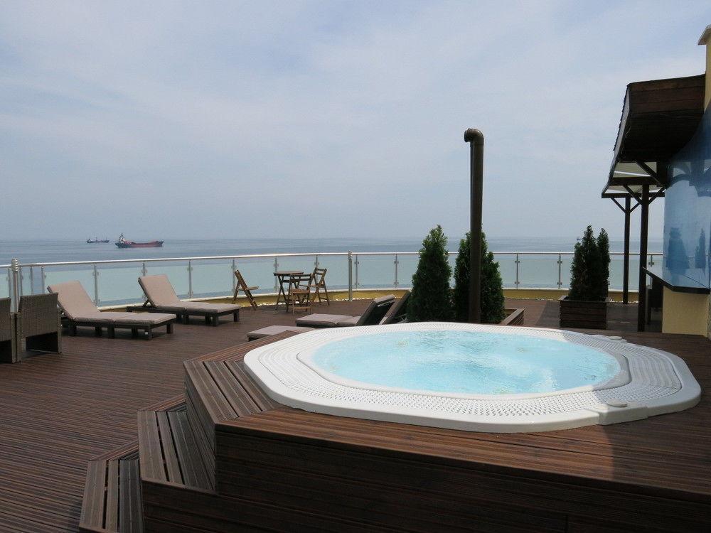 Family Hotel Albizia Beach Βάρνα Εξωτερικό φωτογραφία
