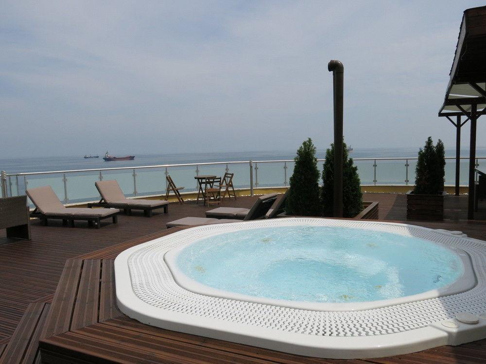 Family Hotel Albizia Beach Βάρνα Εξωτερικό φωτογραφία